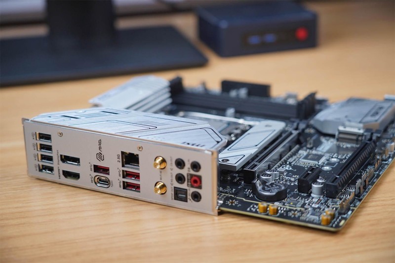 性能强悍，价格内卷-索泰RTX 4080 AMP EXTREME AIRO表现不错。