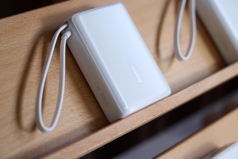 Baseus倍思新品发布：小身材大能量，安全快充新体验