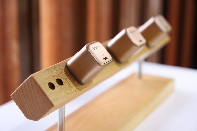 Baseus倍思新品发布：小身材大能量，安全快充新体验