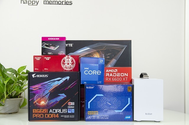 性能直逼两万多元的MacBook Pro，打造可以横着走的“小钢炮”