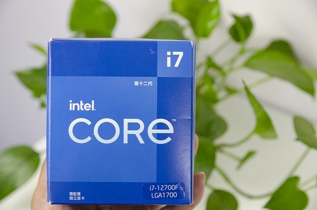 性能直逼两万多元的MacBook Pro，打造可以横着走的“小钢炮”