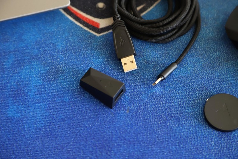 半价买“狗屁王”？雷柏VT9轻量化电竞游戏鼠标分享