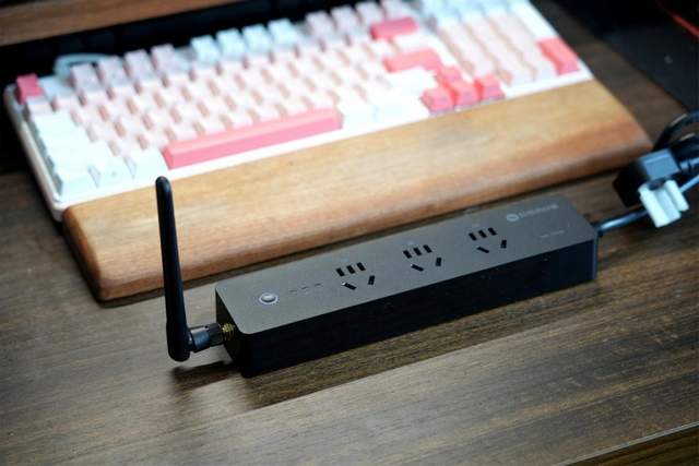 支持4G联网，可远程控制电脑，这个智能插线板有点料！