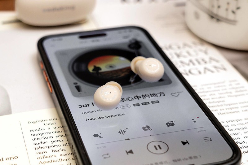 wedoking三代睡眠耳机：有啥特点？小！侧睡不压耳，紫外线杀菌防耳疾