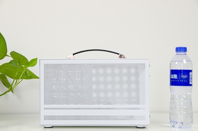 性能直逼两万多元的MacBook Pro，打造可以横着走的“小钢炮”