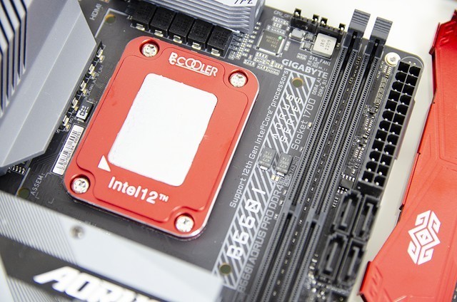 性能直逼两万多元的MacBook Pro，打造可以横着走的“小钢炮”