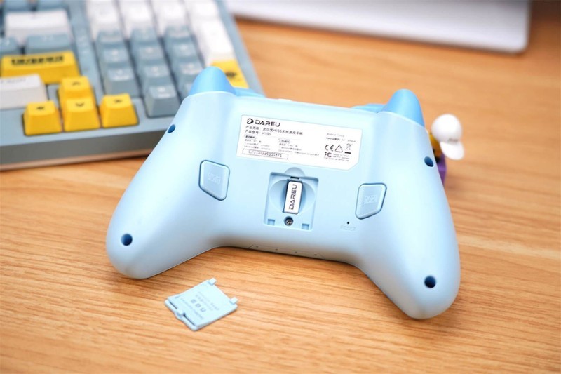 高颜值，高性能，达尔优&三丽鸥联名版玉桂狗手柄使用分享！