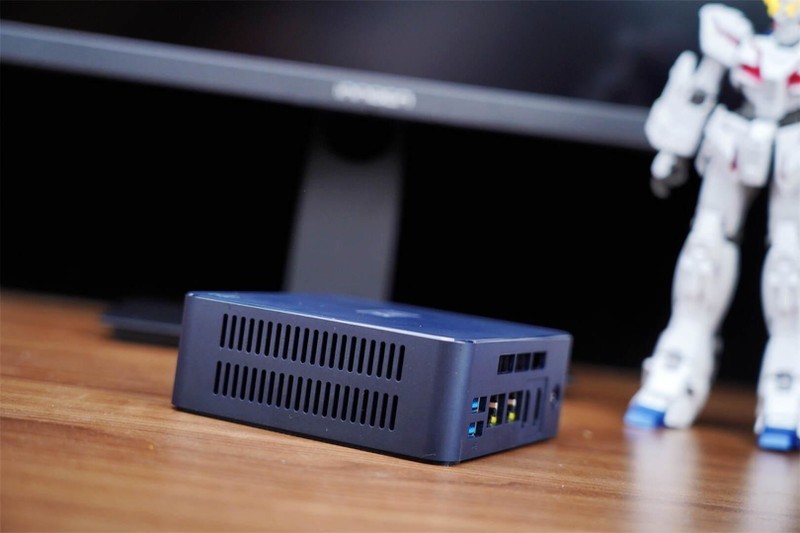 售价不足千元，可以完全替代老式电脑主机，这款迷你主机效果不错