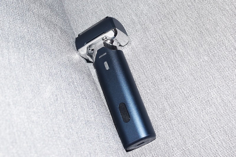 性能往复式业内最强还舒适！五刀头狂魔未野剃须刀深度测评