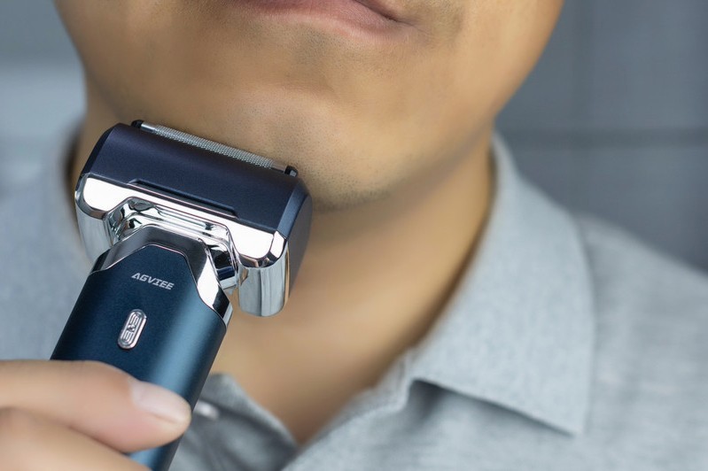 性能往复式业内最强还舒适！五刀头狂魔未野剃须刀深度测评