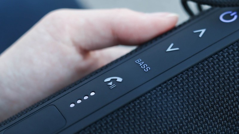 颜值音质都在线，还有ip7防水！这款百元级便携蓝牙音箱别错过！