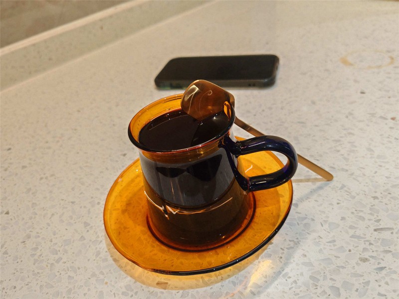 冰咖啡的快乐，从拥有宜米咖啡制冰饮水机开始