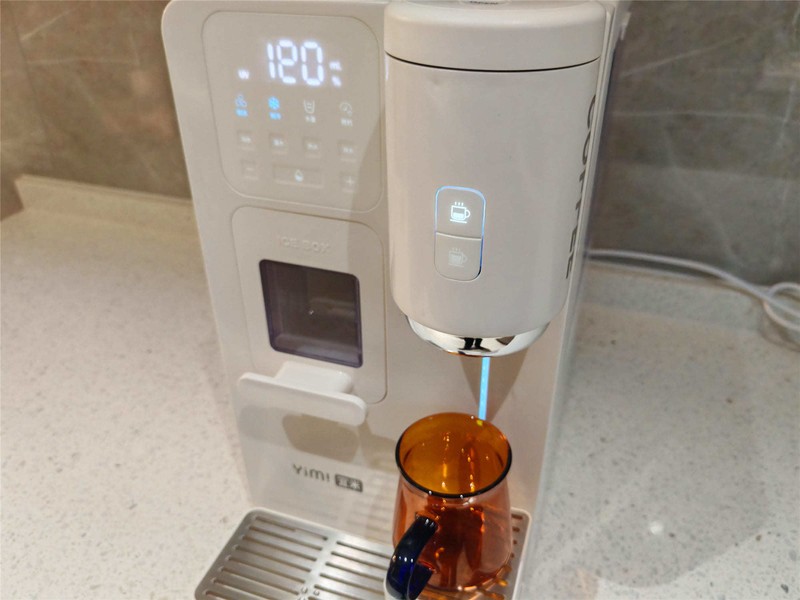 冰咖啡的快乐，从拥有宜米咖啡制冰饮水机开始