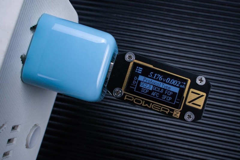 像个大号骰子，电小酷的这个充电器套装，好看又好用