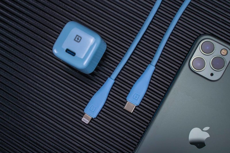 像个大号骰子，电小酷的这个充电器套装，好看又好用