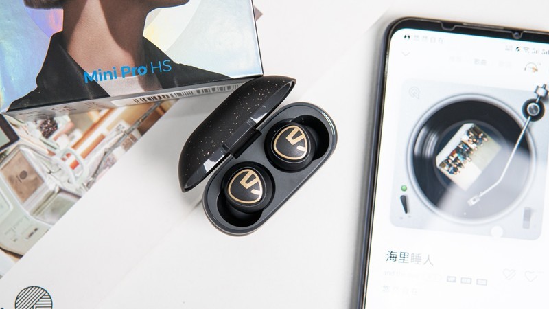 很小但也很强，泥炭Mini Pro HS