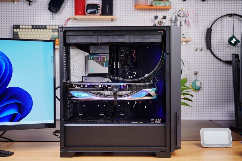 去淄博吃烧烤，还是更新自己的电脑，技嘉B760M小雕WIFI领衔走起