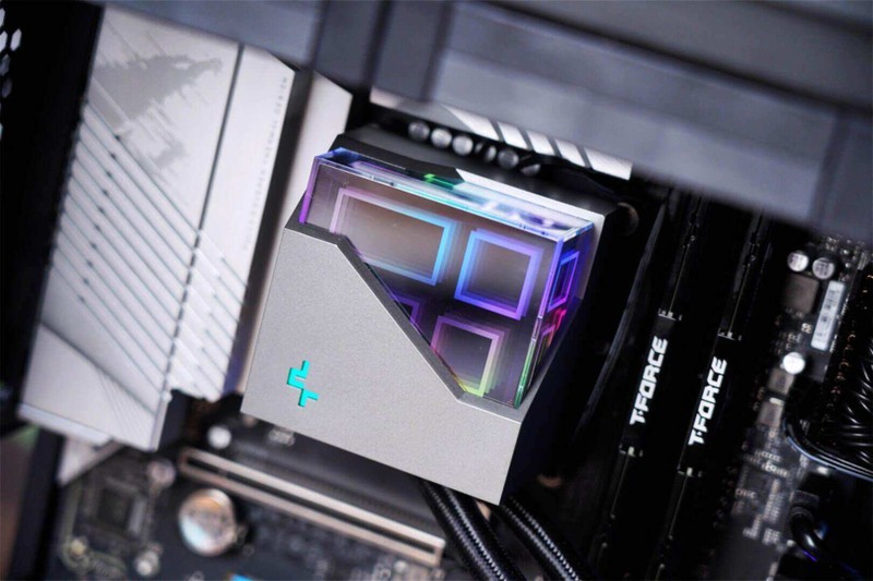 去淄博吃烧烤，还是更新自己的电脑，技嘉B760M小雕WIFI领衔走起