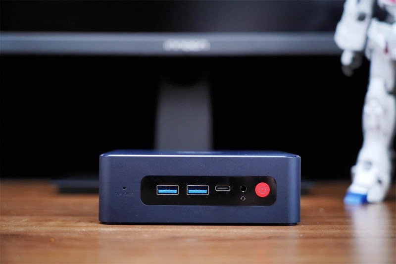 售价不足千元，可以完全替代老式电脑主机，这款迷你主机效果不错