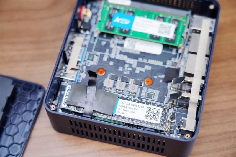 售价不足千元，可以完全替代老式电脑主机，这款迷你主机效果不错