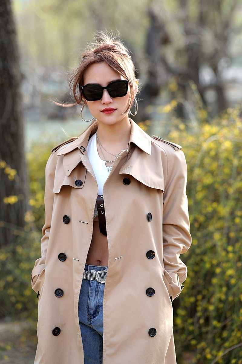 有一点酷酷的女孩