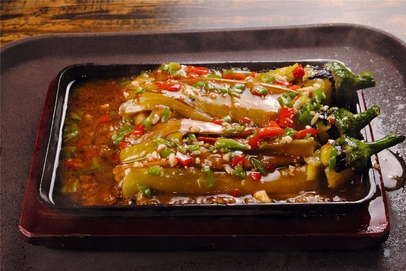 入手一套双闪  找个朋友开的餐馆 试拍一组 玩玩！