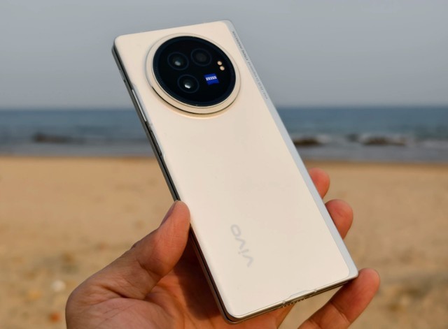 选择困难症福音！安卓手机市场这几款折叠屏幕手机你最喜欢谁？