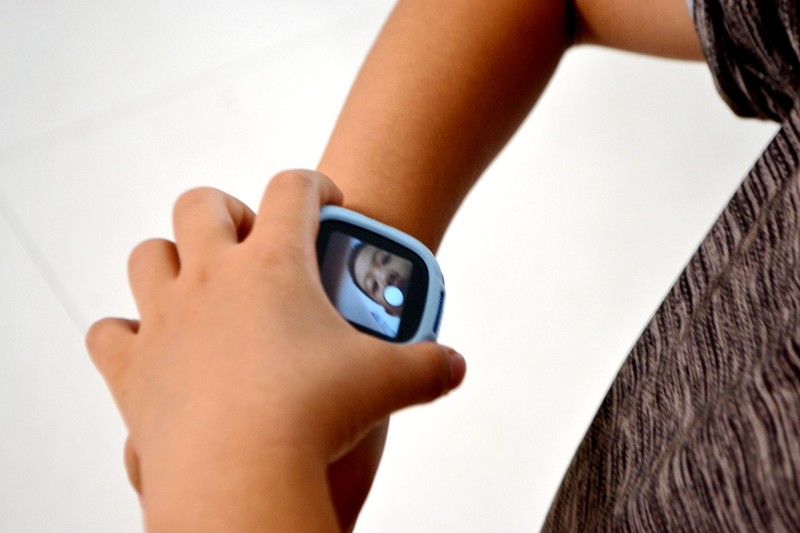 400元不到的米兔儿童手表，九重高精度定位，防水20米，还能打电话