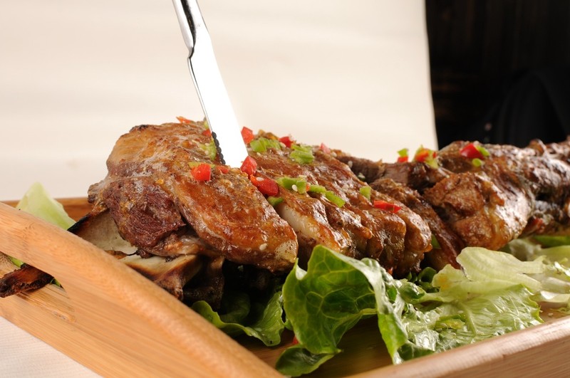 入手一套双闪  找个朋友开的餐馆 试拍一组 玩玩！