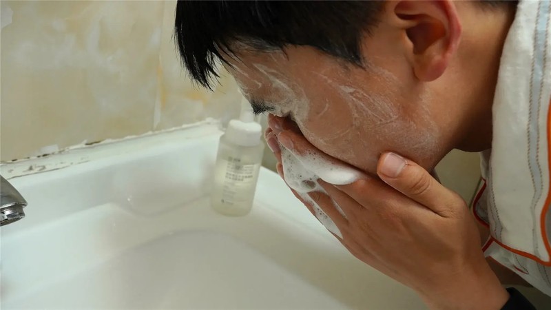 主打控油抑痘！到手不到60！珂岸男士大豆氨基酸洁面慕斯体验分享