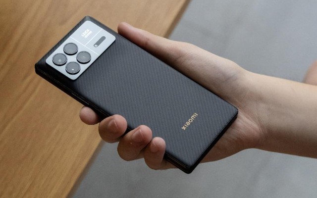 选择困难症福音！安卓手机市场这几款折叠屏幕手机你最喜欢谁？