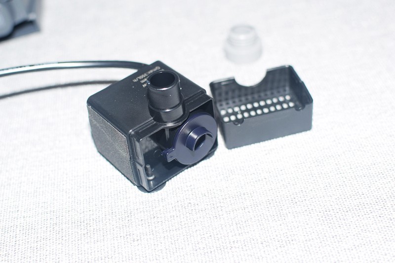 让智能养鱼变得如此简单 当贝智能鱼缸 1 Ultra