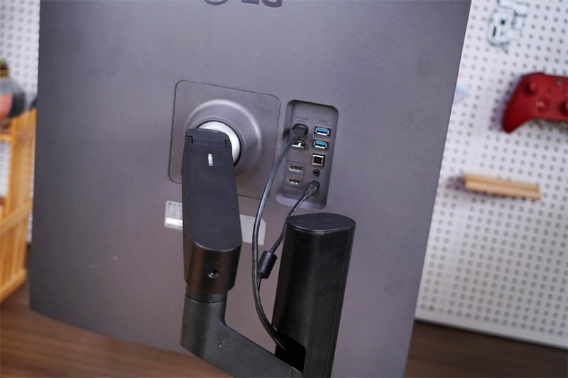 16:18魔方屏设计，完美解决办公痛点，LG 28MQ780值得你拥有！