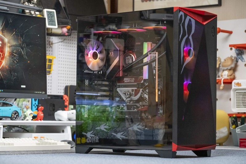 这台电脑帅炸了，微星&怪物猎人20周年纪念版图赏