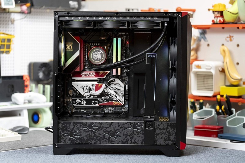 这台电脑帅炸了，微星&怪物猎人20周年纪念版图赏