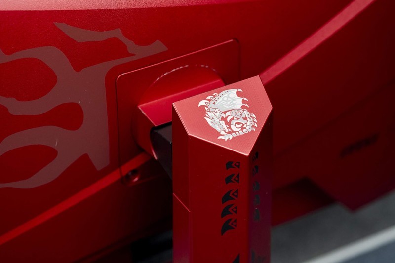 这台电脑帅炸了，微星&怪物猎人20周年纪念版图赏