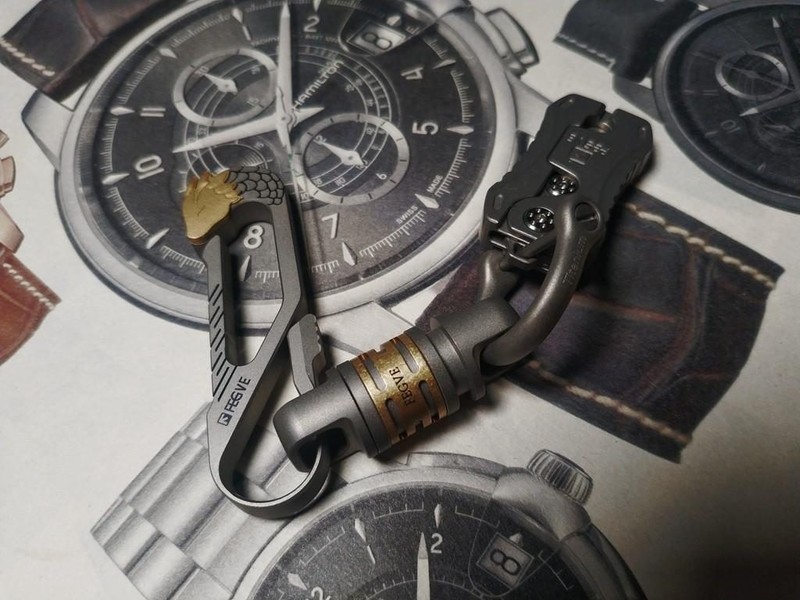 匠心雕琢的灵动守护：fegve 小白龙钥匙扣