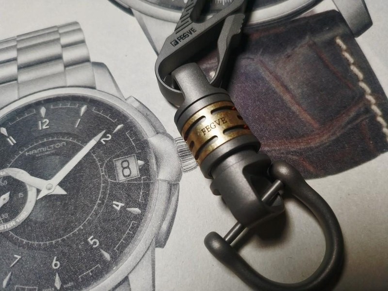 匠心雕琢的灵动守护：fegve 小白龙钥匙扣