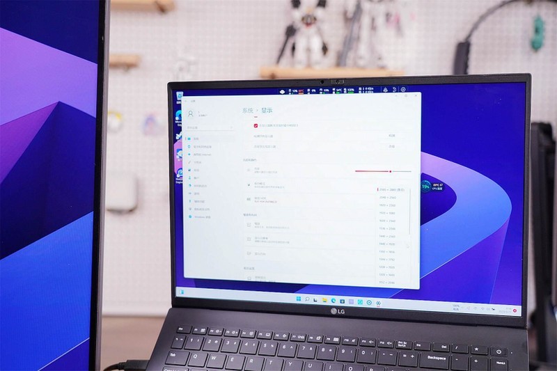 16:18魔方屏设计，完美解决办公痛点，LG 28MQ780值得你拥有！