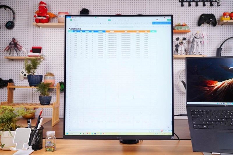 16:18魔方屏设计，完美解决办公痛点，LG 28MQ780值得你拥有！