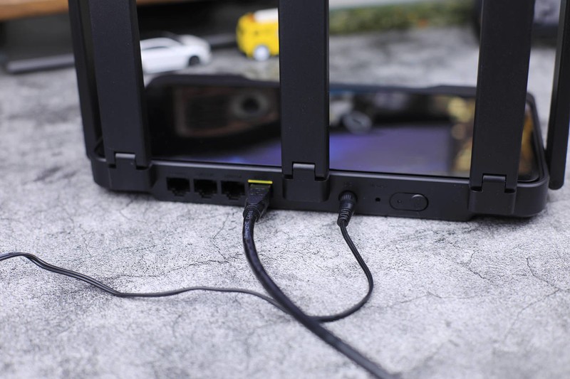 锐捷黑豹路由器：告别延迟，玩游戏时拥有豹的速度