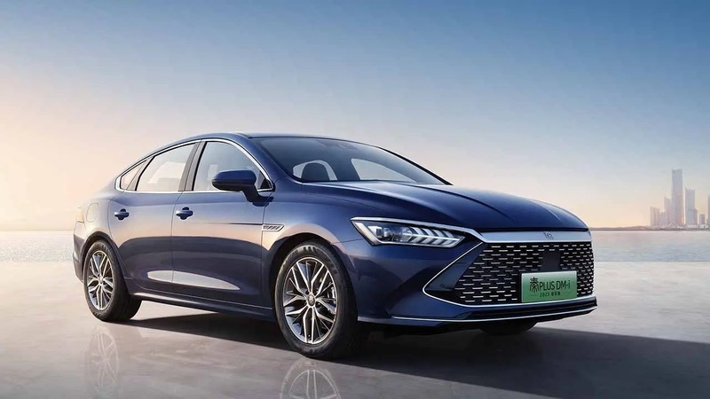 手握梦想一路向前！比亚迪发布新春短片电影《手》：双手成就梦想