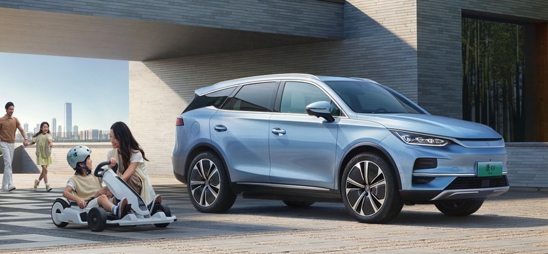 手握梦想一路向前！比亚迪发布新春短片电影《手》：双手成就梦想