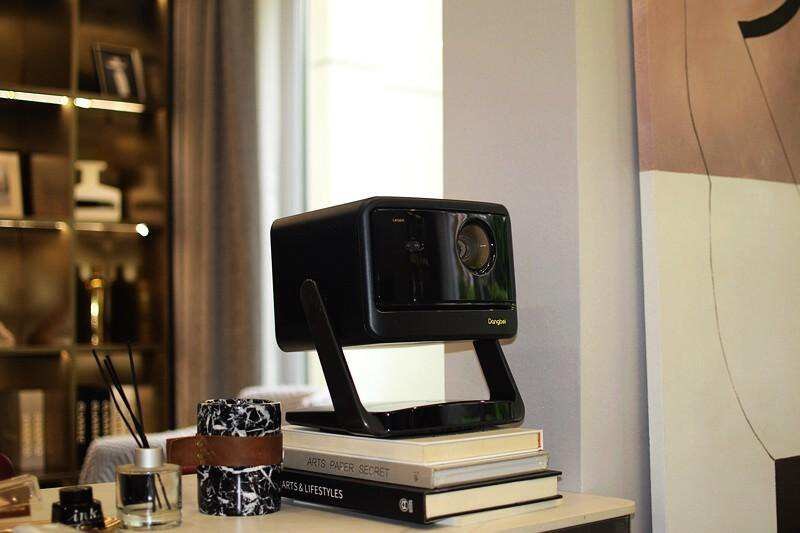 开启家用投影3.0时代 当贝X5S高亮激光云台投影仪 真正高清家庭影院