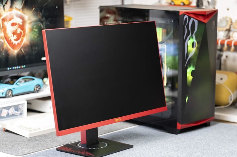 这台电脑帅炸了，微星&怪物猎人20周年纪念版图赏