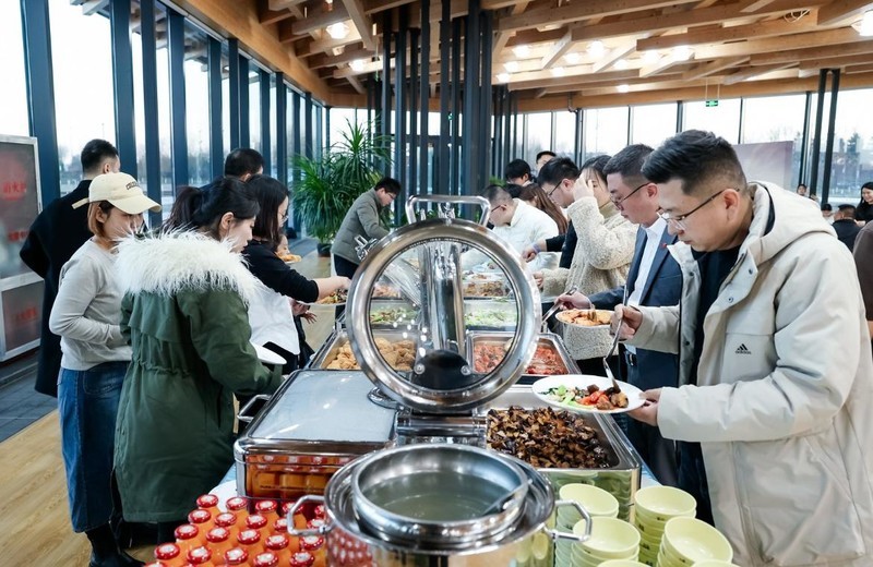 国货旗舰，方程豹豹8正式上市 太原首批车主现场获新车交付