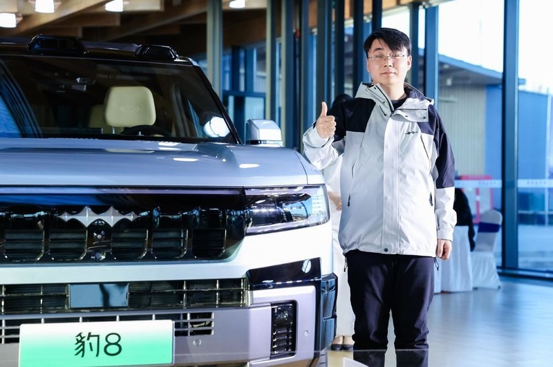 国货旗舰，方程豹豹8正式上市 太原首批车主现场获新车交付