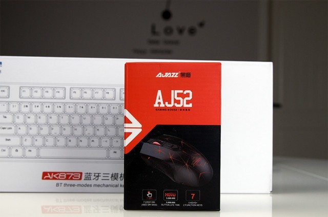 为键盘侠的生活增添一些梦想，黑爵助我体验生活中该有的温度