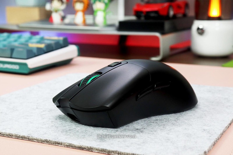 暂别机甲，轻简为王：美加狮M.O.J.O.M2无线双模游戏鼠标体验