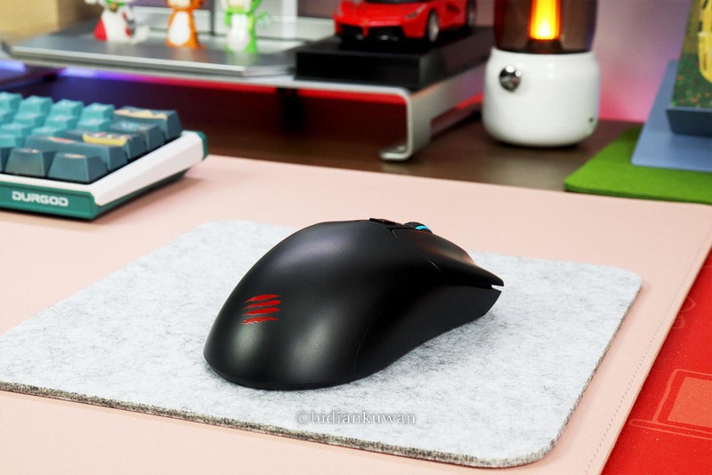 暂别机甲，轻简为王：美加狮M.O.J.O.M2无线双模游戏鼠标体验